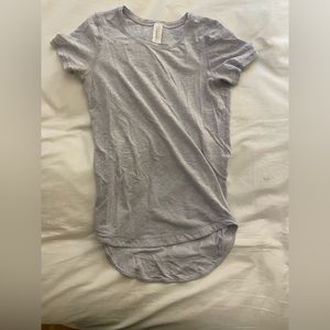 Girls size 7 light gray shirt